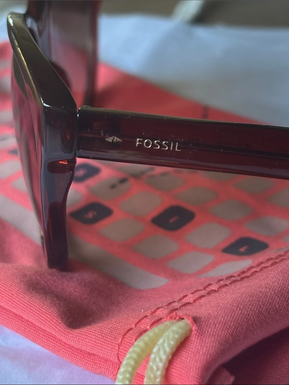 Fossil women’s sunglasses